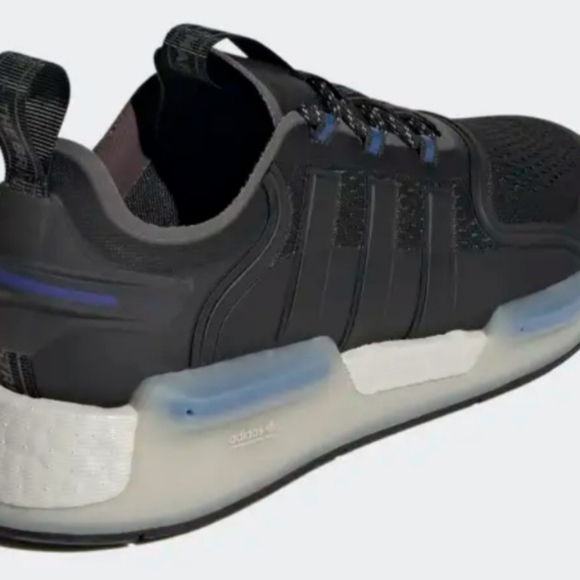 Adidas NMD V3  Black and Grey - Picture 2 of 6